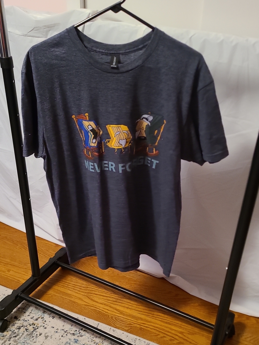 Men's Charcoal Graphic Tee - Never Forget